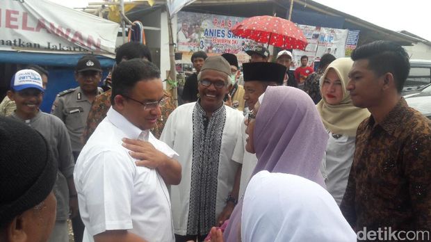 Anies hadiri peringatan 1 tahun penggusuran Kampung Aquarium / 