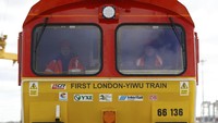 Kereta barang itu berangkat dari Terminal DP World London Gateway di Inggris, Senin (10/4/2017) kemarin. Peter Nicholls/Reuters.