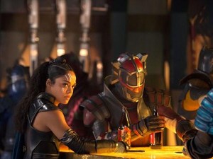 Kata Pemeran Valkyrie Soal Hubungannya dengan Grandmaster di Thor Ragnarok