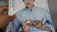 Selain idola KPop, merchandise reality show seperti Running Man dan KDrama juga tersedia. Tinggal pilih saja ingin yang mana sesuai keinginan (Kurnia/detikTravel)