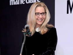 Pengakuan Lisa Kudrow: Dipaksa Syuting 10 Hari Setelah Melahirkan