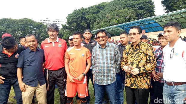 main bola bareng pemain Persija / 