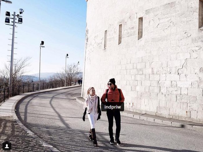 Nikita Willy Tegaskan Tak Pernah Liburan Hanya Berdua dengan Pacar