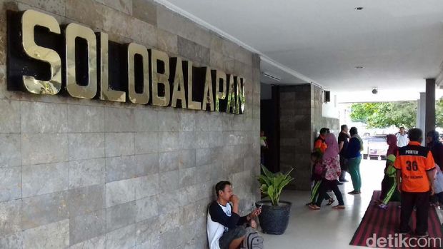 Libur panjang paskah/wafat Isa Almasih, PT Kereta Api Indonesia (KAI) menyiapkan dua kereta tambahan dari Stasiun Balapan Solo.