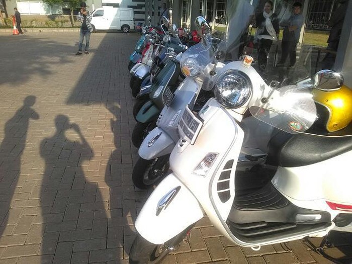 Dua Vespa Anyar Pikat Kalangan Anak Muda