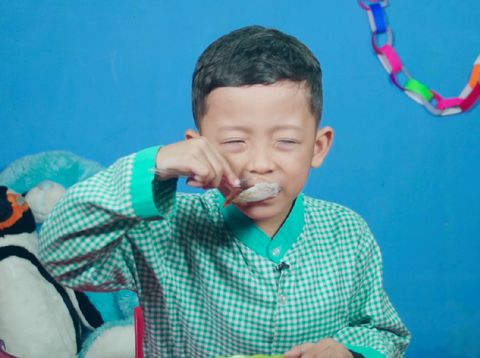 Dari Kue Jajanan Pasar, Anak-anak Bisa Belajar Aneka Hal 