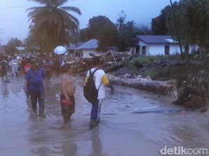 Banjir Bandang Terjang Aceh Tenggara, Polisi Evakuasi Warga