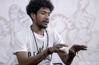 Teddy Adhitya Merasa Dipilih RnB