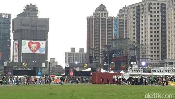Begini Suasana Coldplay di Taiwan Begini Suasana Coldplay di Taiwan