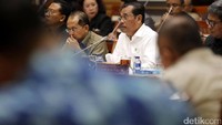 Prasetyo mengatakan ketiganya (KPK, Kejaksaan Agung dan Polri) harus meningkatkan koordinasi untuk mengangani suatu perkara. Maka dari itu bulan Maret lalu telah menyepakati hal tersebut. 