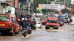 Kebanjiran, Akses Jalan Jati Mekar Bekasi Terganggu