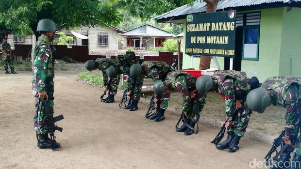 Derap Tentara di Motaain, Tapal Batas RI-Timor Leste