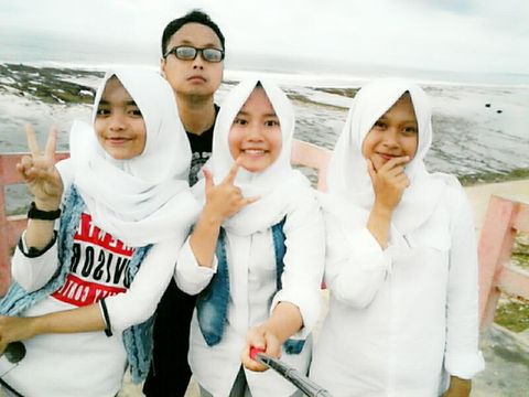 Voice of Baceprot (VoB). 