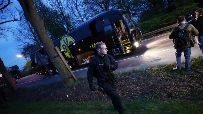 Pihak Keamanan: Ledakan Dekat Bus Tim Dortmund Bukan Serangan Teror