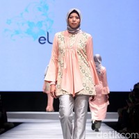 Koleksi Elzatta Hijab di Muslim Fashion Festival 2017. Jakarta Convention Center. Senayan. Jakarta. [Foto: Mohammad Abduh/Wolipop]
