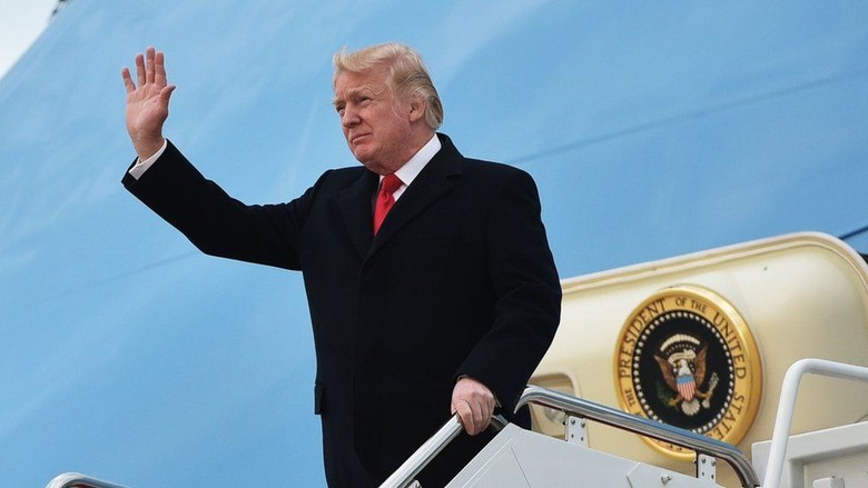 Setiap Berlibur ke Mar-a-Lago, Trump Diduga Habiskan Rp 43 Miliar Setiap Berlibur ke Mar-a-Lago, Trump Diduga Habiskan Rp 43 Miliar