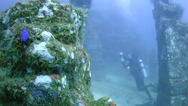 Pura bawah laut di Pemuteran Bali