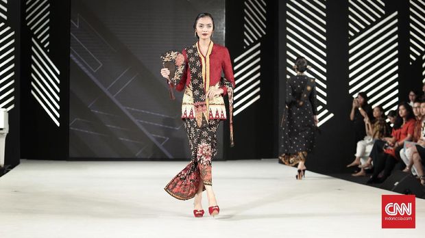 Kebaya Era Soekamto