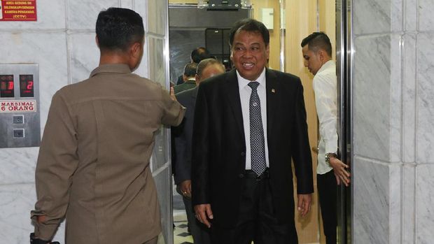 Ketua MK: Di Jepang, Perkawinan Teman Sekantor Sangat Didukung