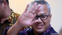 Arief Budiman terpilih menjadi Ketua KPU melalui rapat pleno di gedung KPU, Jakarta, Rabu (12/4/2017).