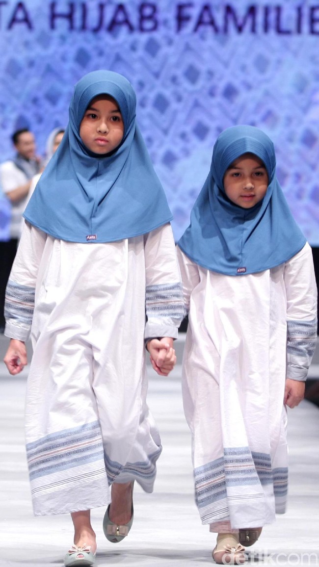 Koleksi Elzatta Hijab di Muslim Fashion Festival 2017. Jakarta Convention Center. Senayan. Jakarta. [Foto: Mohammad Abduh/Wolipop]