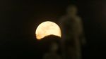 Melihat Fenomena Supermoon di Macedonia