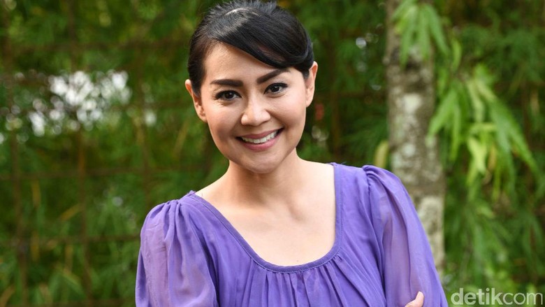 Tessa Kaunang Digerebek, Sandy Tumiwa akan Ambil Hak Asuh Anak Tessa Kaunang Digerebek, Sandy Tumiwa akan Ambil Hak Asuh Anak
