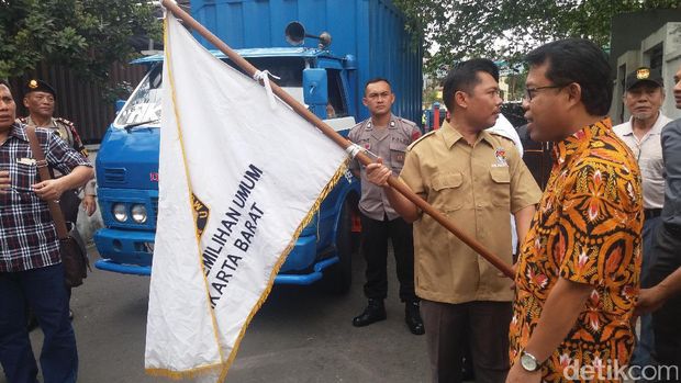 KPU Jakarta Barat Distribusikan Surat Suara Hari ini