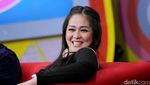Cara Gracia Indri Menembus Badai di Rumah Tangganya