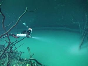 Aneh Tapi Nyata, Sungai di Bawah Laut Cenote Angelita