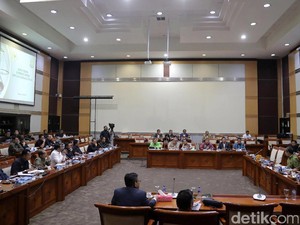 DPR akan Tanya Kapolri Soal Tewasnya Taruna Akpol