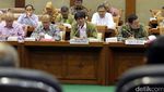 Dirut Pertamina Raker dengan Komisi VI