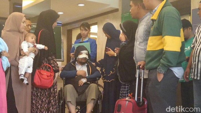Disiram Air Keras, Novel Baswedan Dipindah ke RS di Singapura