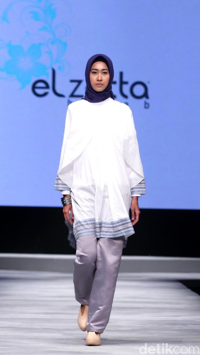 Koleksi Elzatta Hijab di Muslim Fashion Festival 2017. Jakarta Convention Center. Senayan. Jakarta. [Foto: Mohammad Abduh/Wolipop]