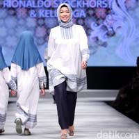 Koleksi Elzatta Hijab di Muslim Fashion Festival 2017. Jakarta Convention Center. Senayan. Jakarta. [Foto: Mohammad Abduh/Wolipop]