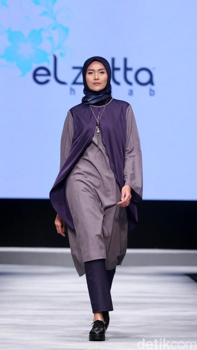 Koleksi Elzatta Hijab di Muslim Fashion Festival 2017. Jakarta Convention Center. Senayan. Jakarta. [Foto: Mohammad Abduh/Wolipop]