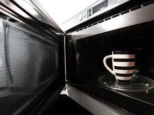 Menurut Peneliti, Cara Terbaik Menyeduh Teh Memakai Oven Microwave