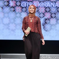 Koleksi Elzatta Hijab di Muslim Fashion Festival 2017. Jakarta Convention Center. Senayan. Jakarta. [Foto: Mohammad Abduh/Wolipop]