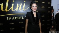 Dian merasa bahagia bisa memerankan tokoh Nasional dan juga inspirasi para wanita Tanah Air, yakni RA Kartini. Hanif Hawari/detikHOT