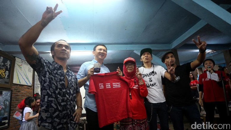 Bunda Iffet Bicara Bimbim yang Malu Ahok Kalah di Potlot Bunda Iffet Bicara Bimbim yang Malu Ahok Kalah di Potlot