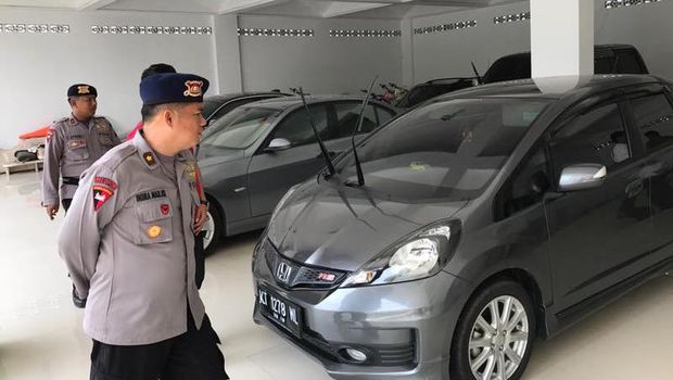 BMW hingga MINI Cooper Ini Mobil Mewah Sekretaris Komura BMW hingga MINI Cooper Ini Mobil Mewah Sekretaris Komura