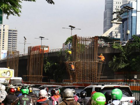 Kemacetan Parah di Pancoran yang Bikin Jokowi Angkat Bicara