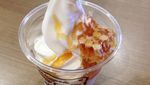 Slruup! Soft Ice Cream Vanilla dengan Topping Sarang Lebah Legit