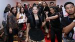 Dian Sastro Happy Banget Nih!
