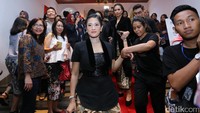 Dian Sastrowardoyo saat ditemui di premiere film Kartini di XXI Metropole, Menteng, Jakarta Pusat pada Rabu (12/4/2017) malam. Hanif Hawari/detikHOT