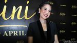 Dian Sastro Happy Banget Nih!