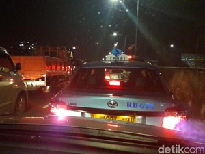 Macet Makin Parah di JLNT ke Kokas, 1 Jam Cuma Tempuh 3 Km