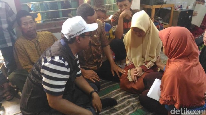 Ujang Fadhillah, Pahlawan dalam Insiden Perahu Tambang di Gresik