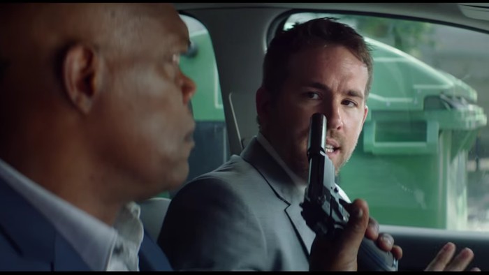 Aksi Kocak Ryan Reynolds dan Samuel L Jackson di The Hitmans Bodyguard
