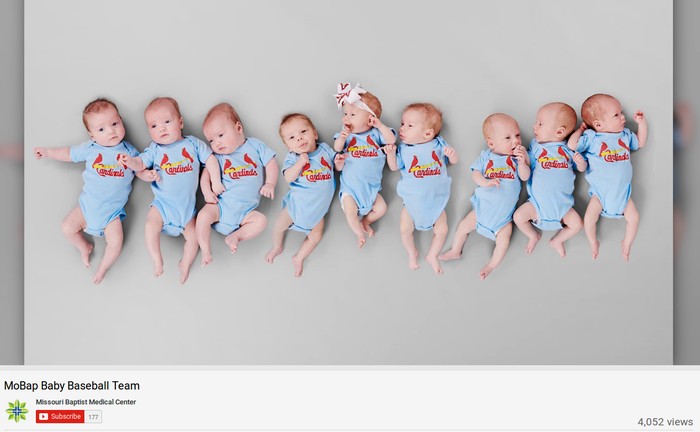 Menggemaskan! Ketika 3 Pasang Bayi Kembar Tiga Dipotret Bersama